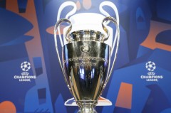 德甲新赛季首秀：新星迪亚斯独中三元惊艳全场